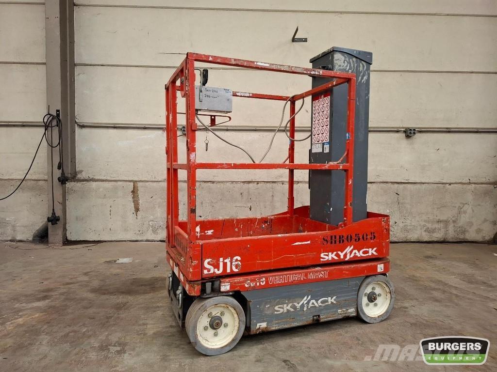 SkyJack SJ16 Kiti keltuvai ir platformos