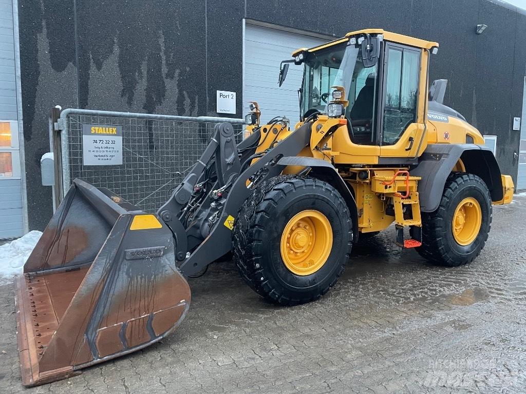 Volvo L60H Naudoti ratiniai krautuvai