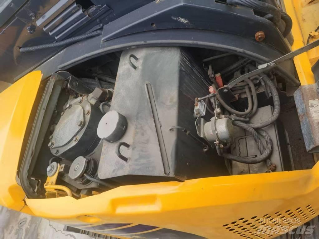 Komatsu PC 55 MR Vikšriniai buldozeriai