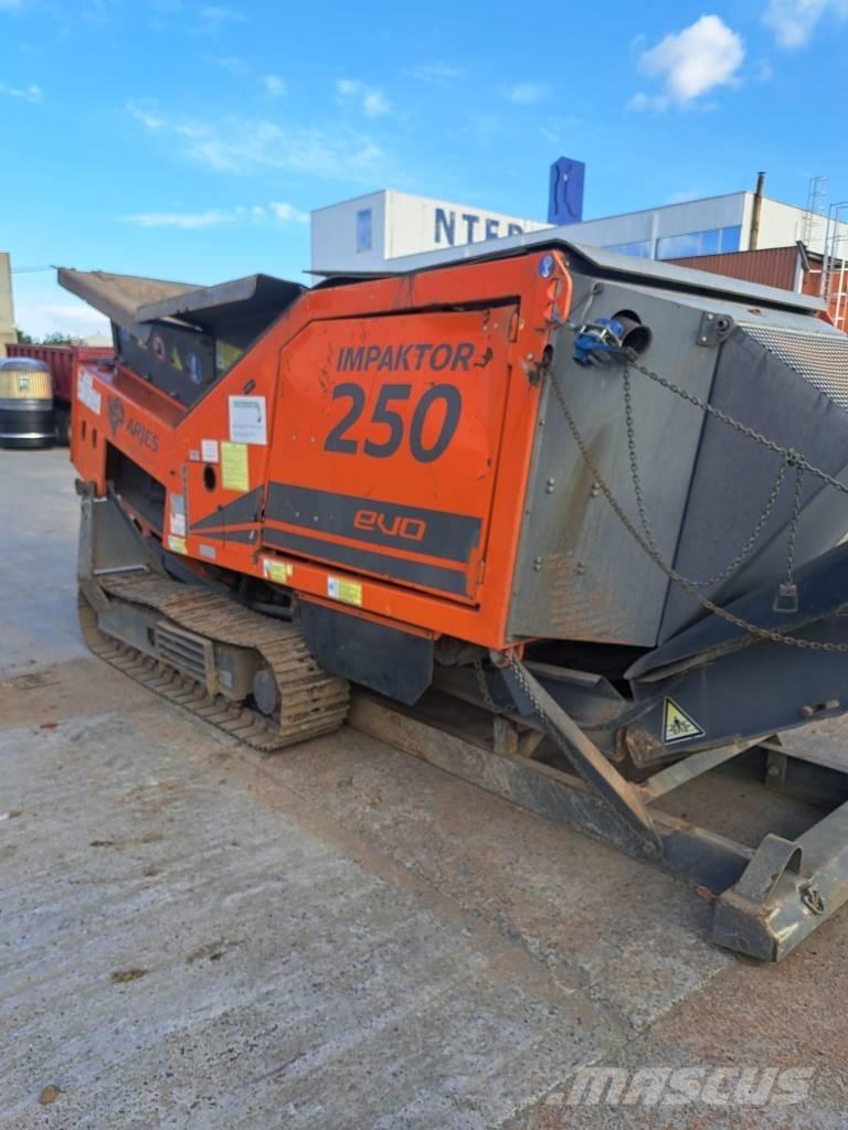 Arjes 250 Impaktor Atliekų smulkintuvai