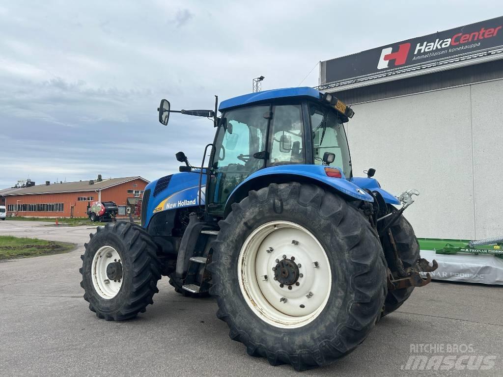 New Holland TG 230 Traktoriai