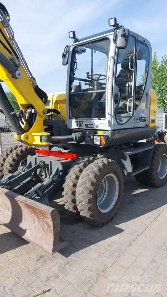 Wacker Neuson EW 100 Ratiniai ekskavatoriai