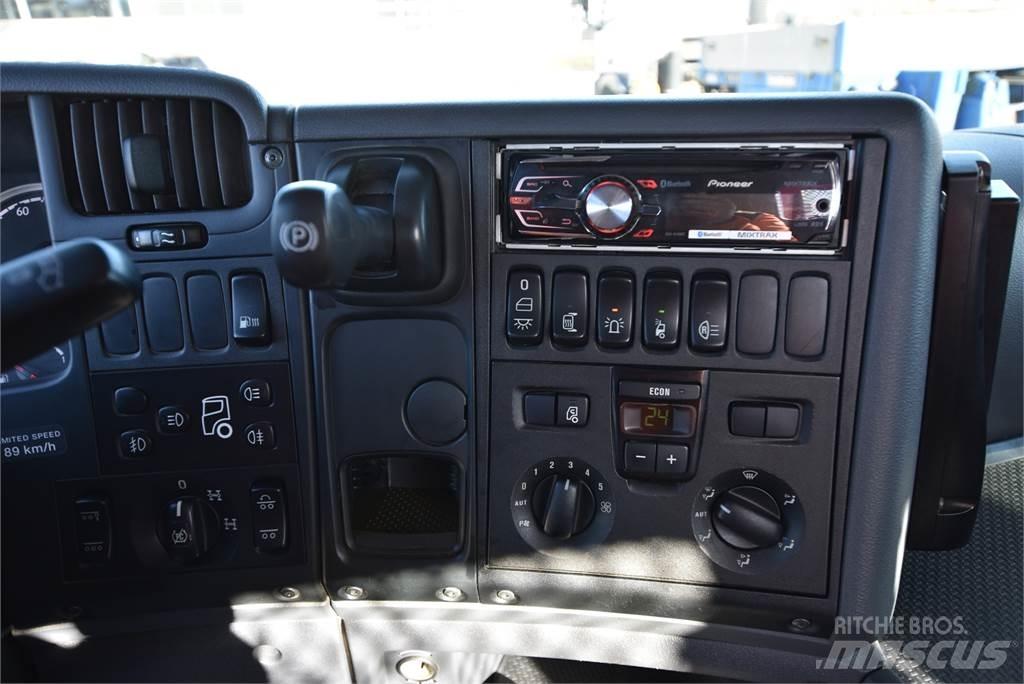 Scania G440 8X4 Automobiliniai kranai