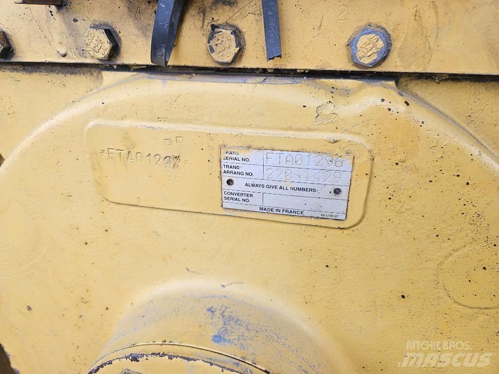 CAT D 6 T XL Vikšriniai buldozeriai