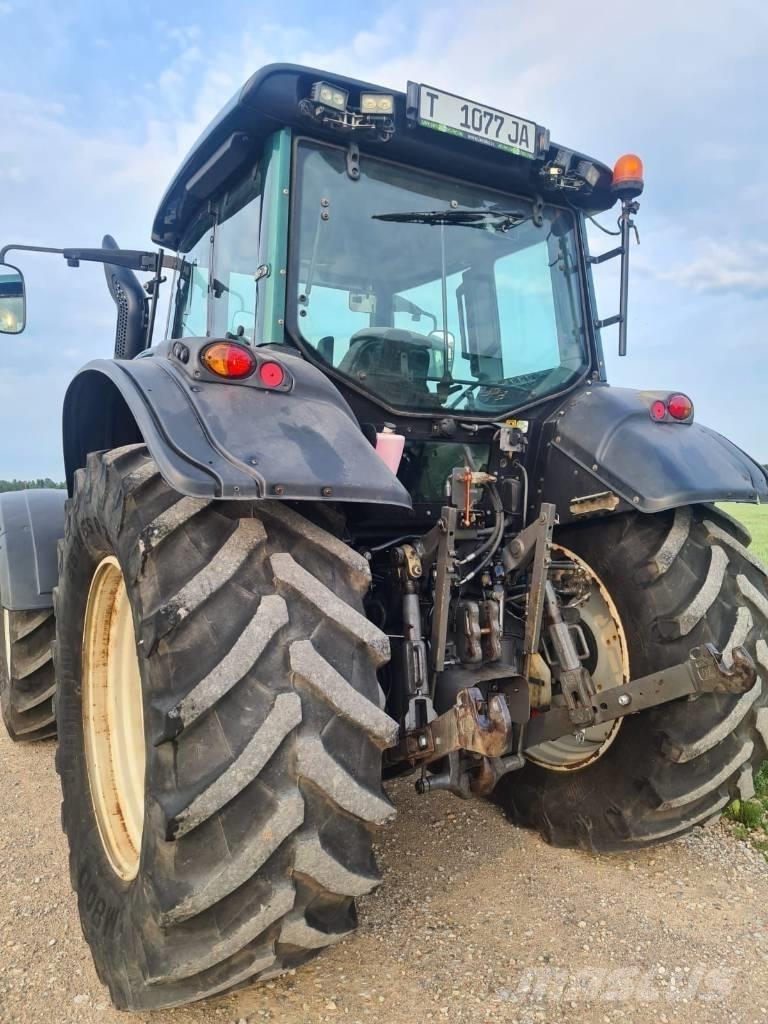 Valtra T 173 HiTech Traktoriai