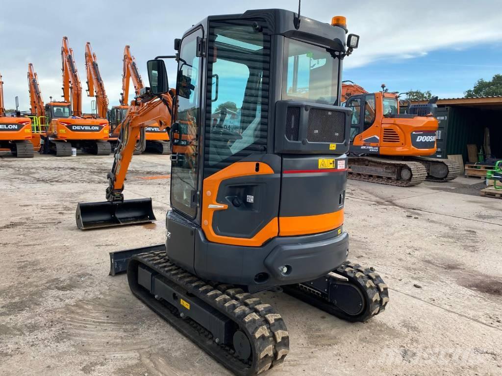 Develon DX 27 Z-7 Mini ekskavatoriai < 7 t