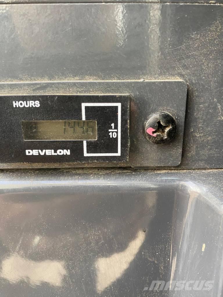 Develon DX 27 Z-7 Mini ekskavatoriai < 7 t