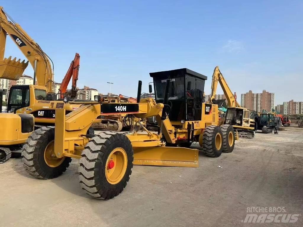 CAT 140 H Greideriai