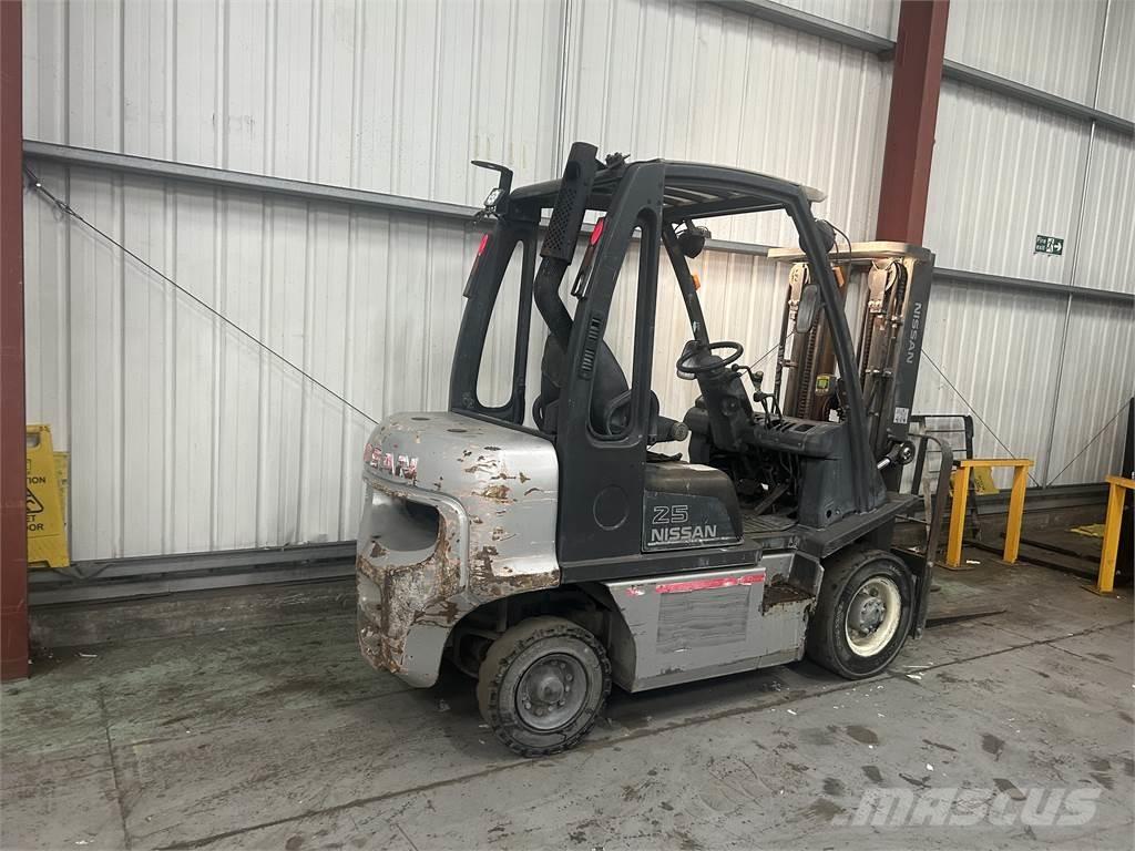 Nissan Y1D2A25Q Dyzeliniai krautuvai