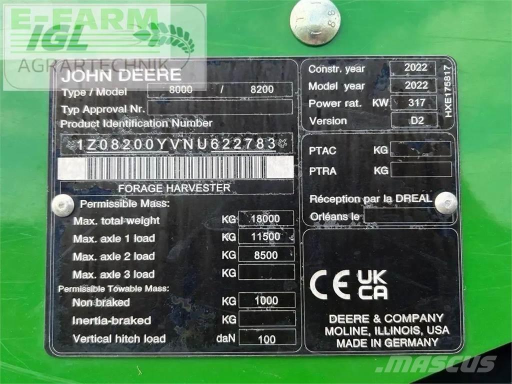 John Deere 8200 i Pašarų ruošimo technika