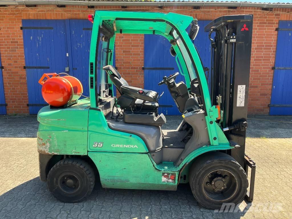 Mitsubishi FG 35 N LPG (dujiniai) krautuvai