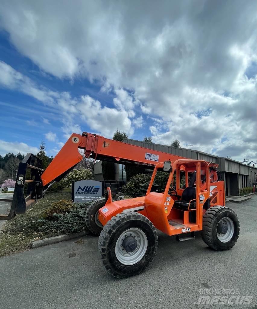 JLG 6042 Visureigiai krautuvai