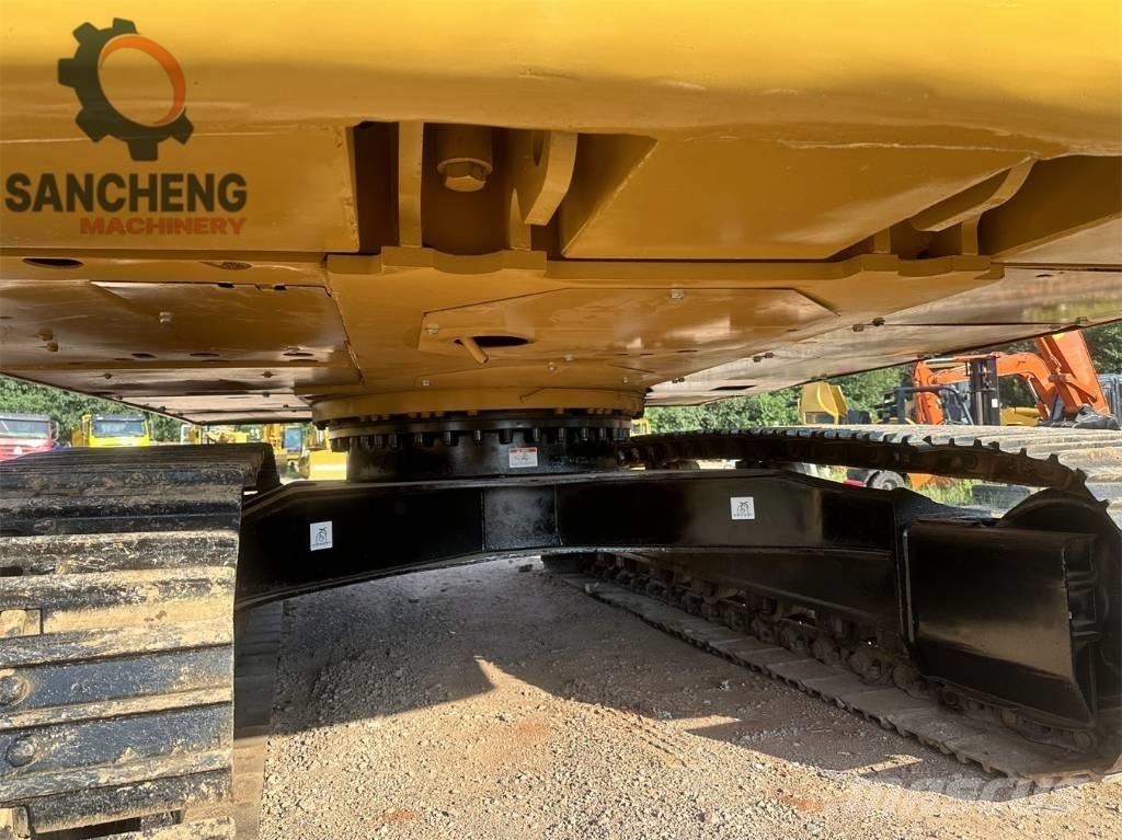 CAT 320 C Vikšriniai ekskavatoriai