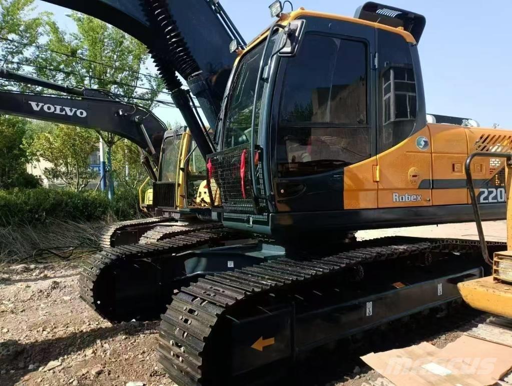 Hyundai 220lc-9s Vidutinės galios ekskavatoriai 7-12 t