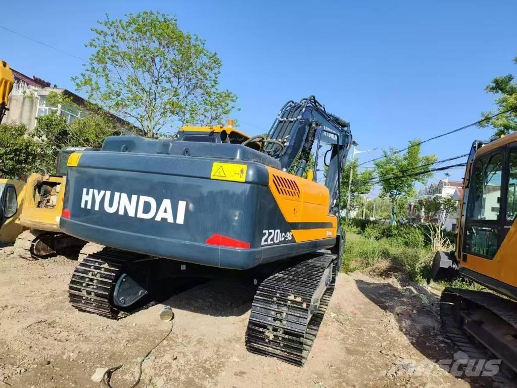 Hyundai 220lc-9s Vidutinės galios ekskavatoriai 7-12 t