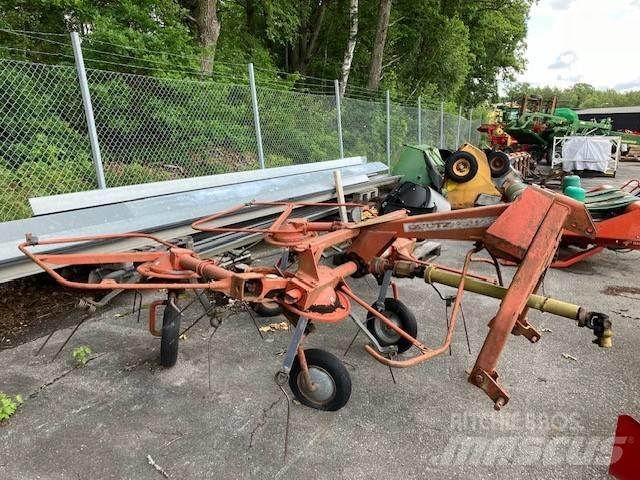 Deutz-Fahr KH400 DN Šieno grėbliai ir vartytuvai