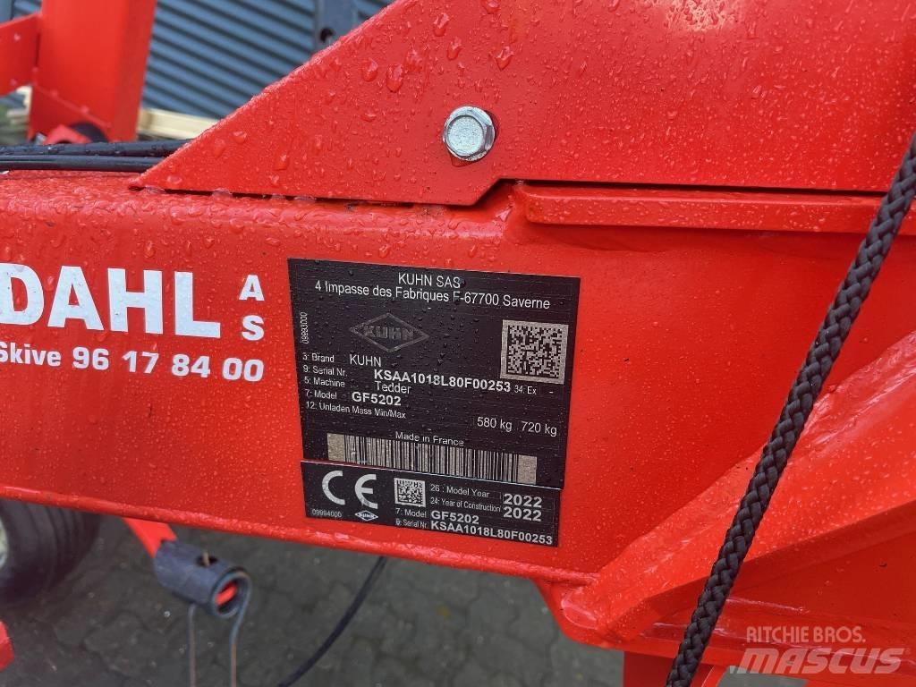 Kuhn GF 5202 Šieno grėbliai ir vartytuvai