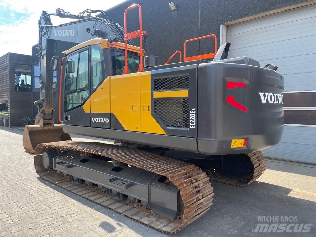 Volvo EC220E Vikšriniai ekskavatoriai