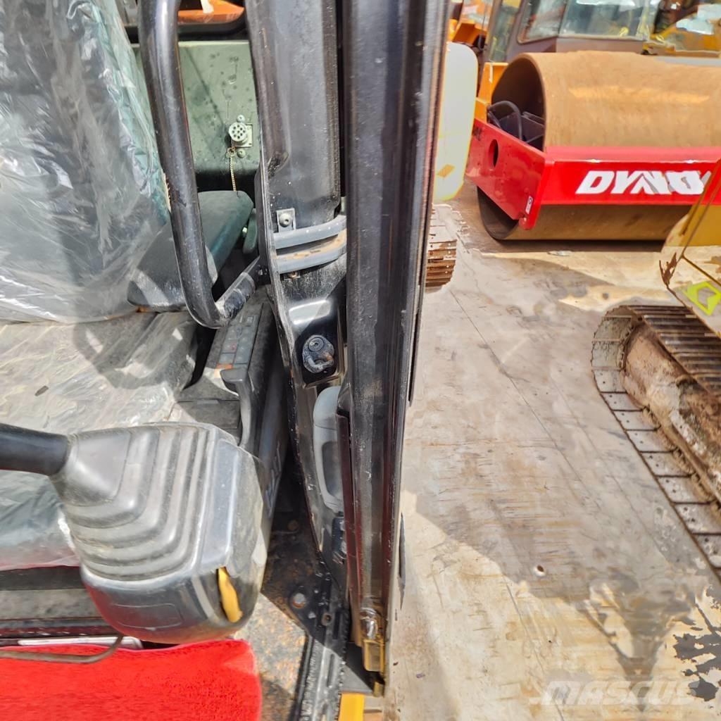 CAT 308 D Vidutinės galios ekskavatoriai 7-12 t