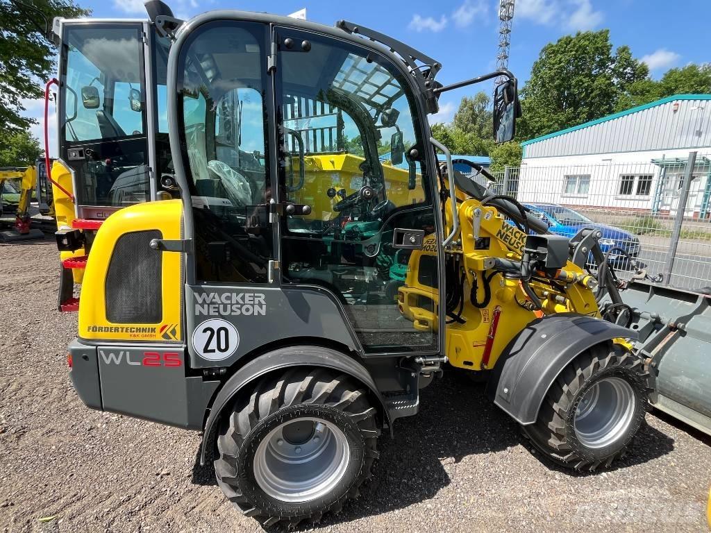 Wacker Neuson WL 25 Naudoti ratiniai krautuvai