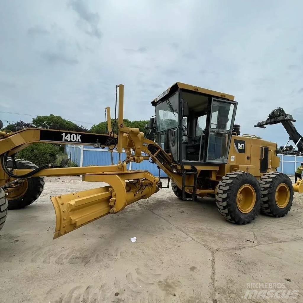 CAT 140K Greideriai
