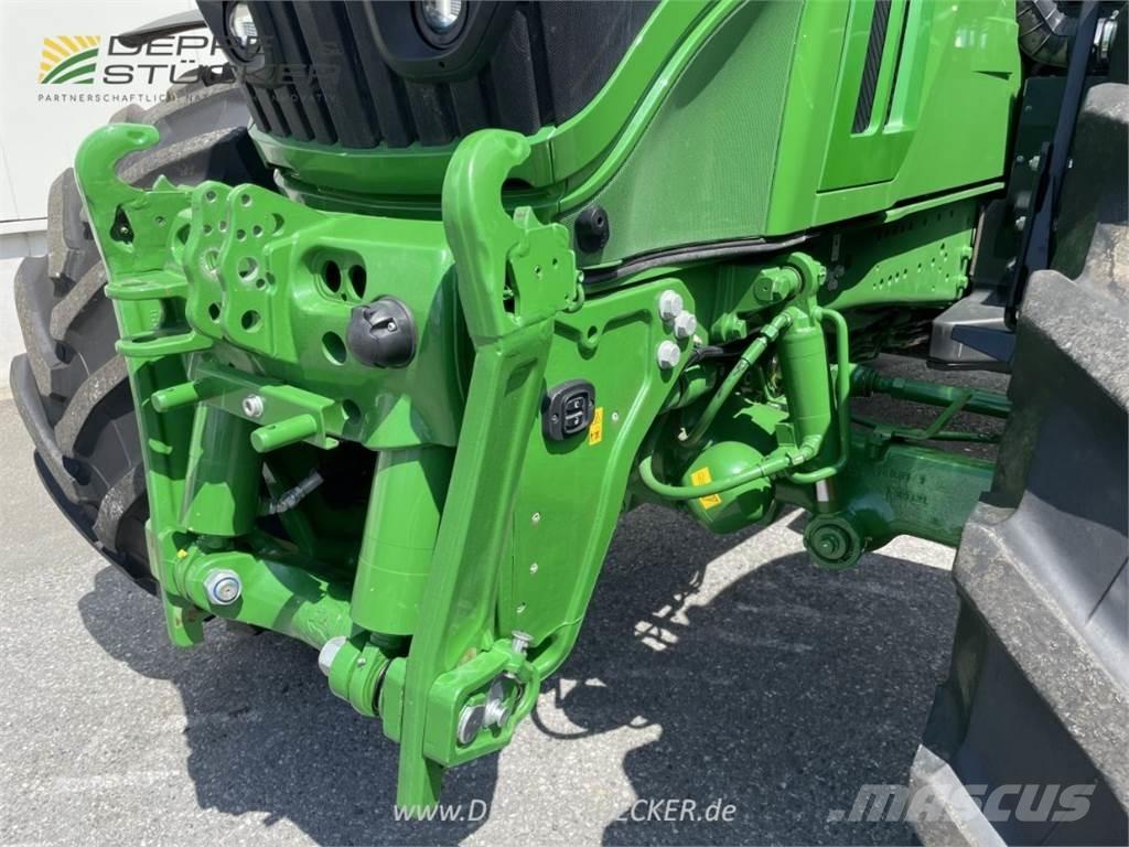 John Deere 6250R Traktoriai