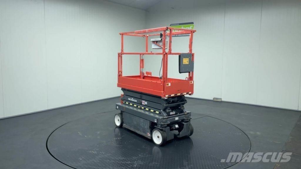 SkyJack SJ3219 Žirkliniai keltuvai