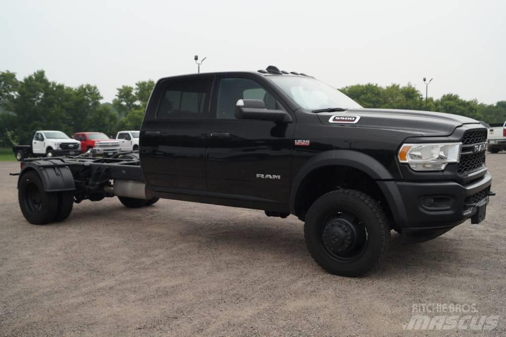 RAM 5500 TRADESMAN Važiuoklė su kabina