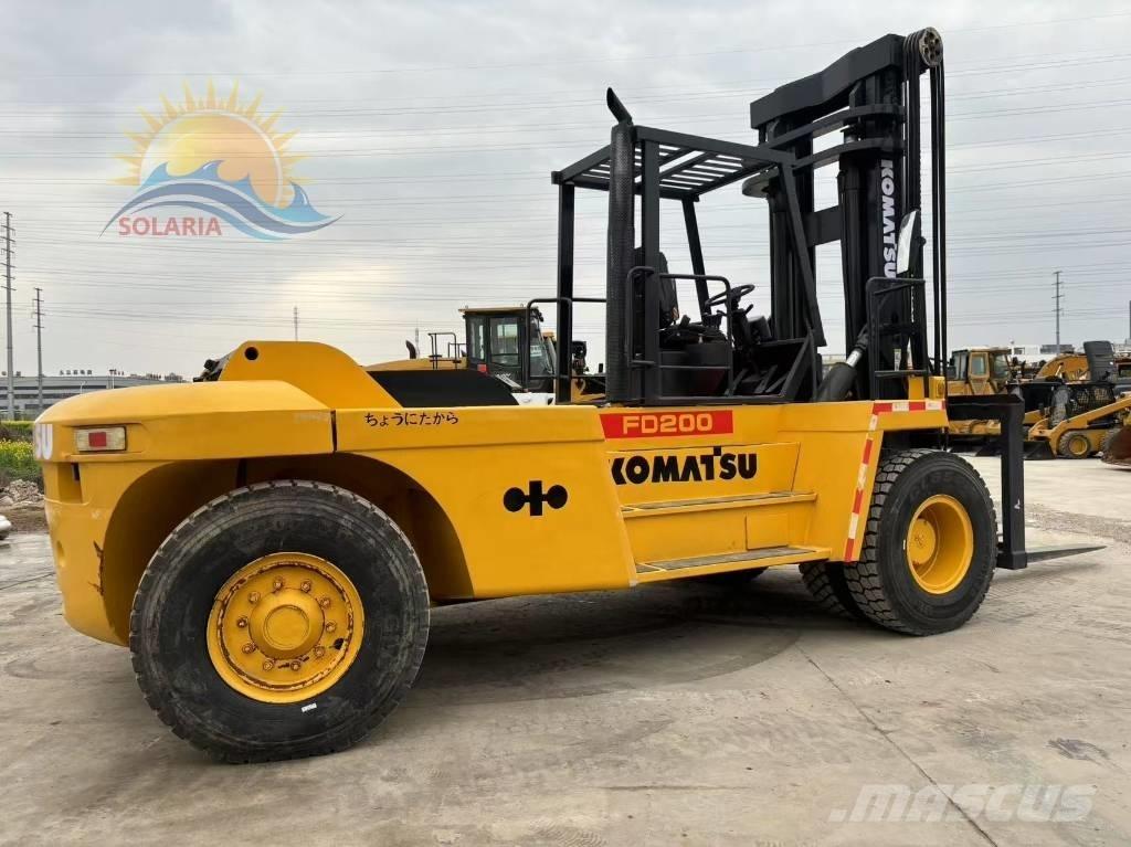 Komatsu FD 200 Dyzeliniai krautuvai
