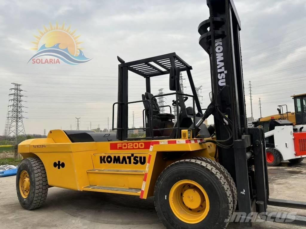 Komatsu FD 200 Dyzeliniai krautuvai