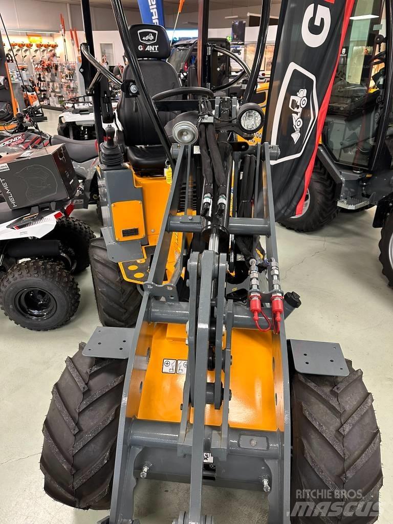GiANT 1200 Krautuvai su šoniniu pasukimu