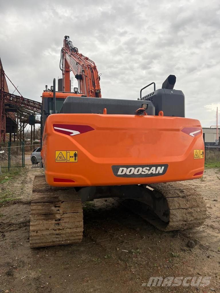 Doosan DX225LC Vikšriniai ekskavatoriai