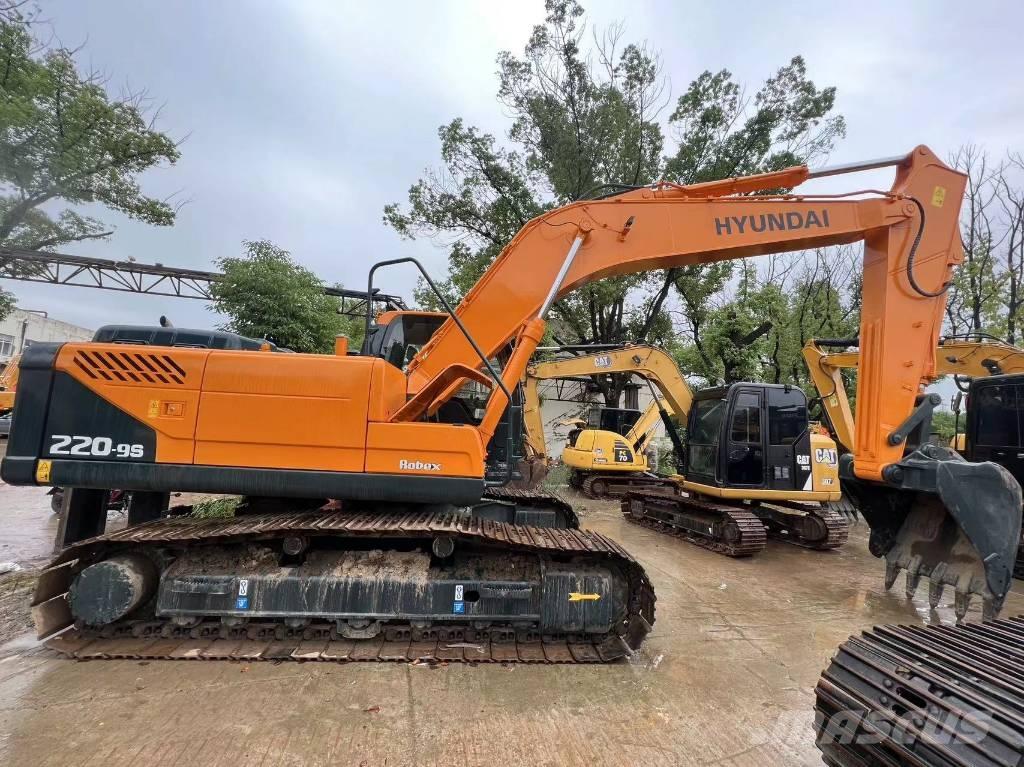 Hyundai 220LC-9S Vikšriniai ekskavatoriai