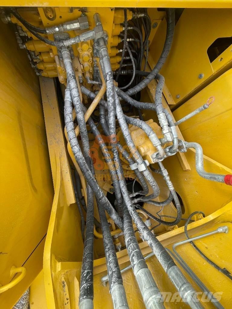 Komatsu PC 200-8 Vikšriniai ekskavatoriai