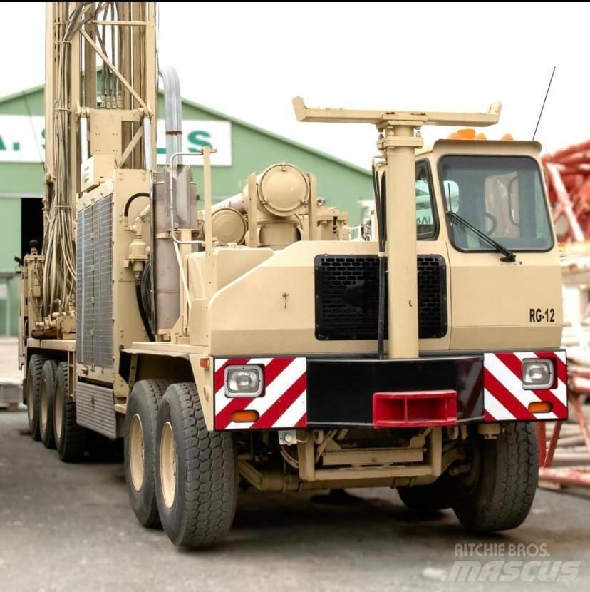 Atlas Copco RD20 III Mobilūs gręžimo bokštiniai sunkvežimiai