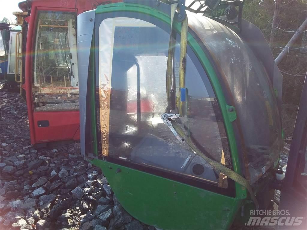 John Deere 1270e Kabinos ir salonai