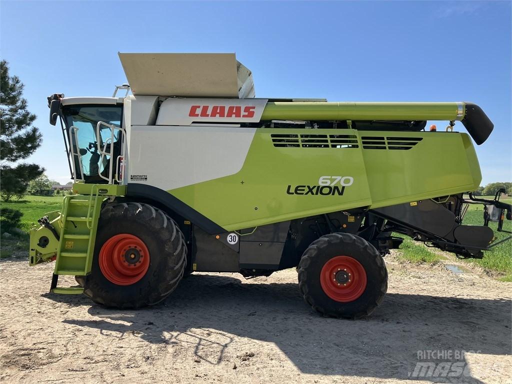 CLAAS Lexion 670 Derliaus nuėmimo kombainai