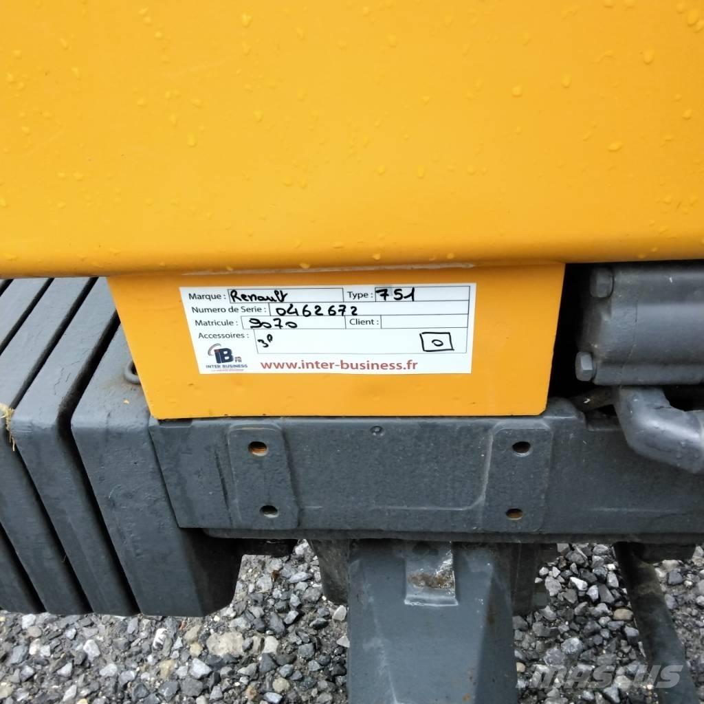 Renault 751 4s Traktoriai