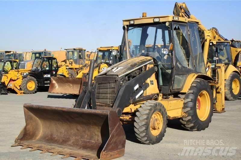 CAT 424D Ekskavatoriniai krautuvai