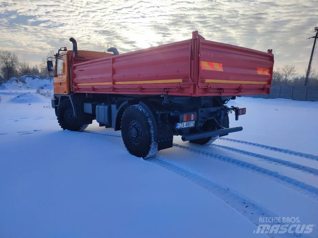 Tatra 815 Savivarčių priekabų vilkikai