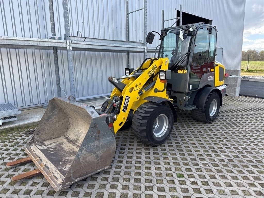 Wacker Neuson WL32 Naudoti ratiniai krautuvai