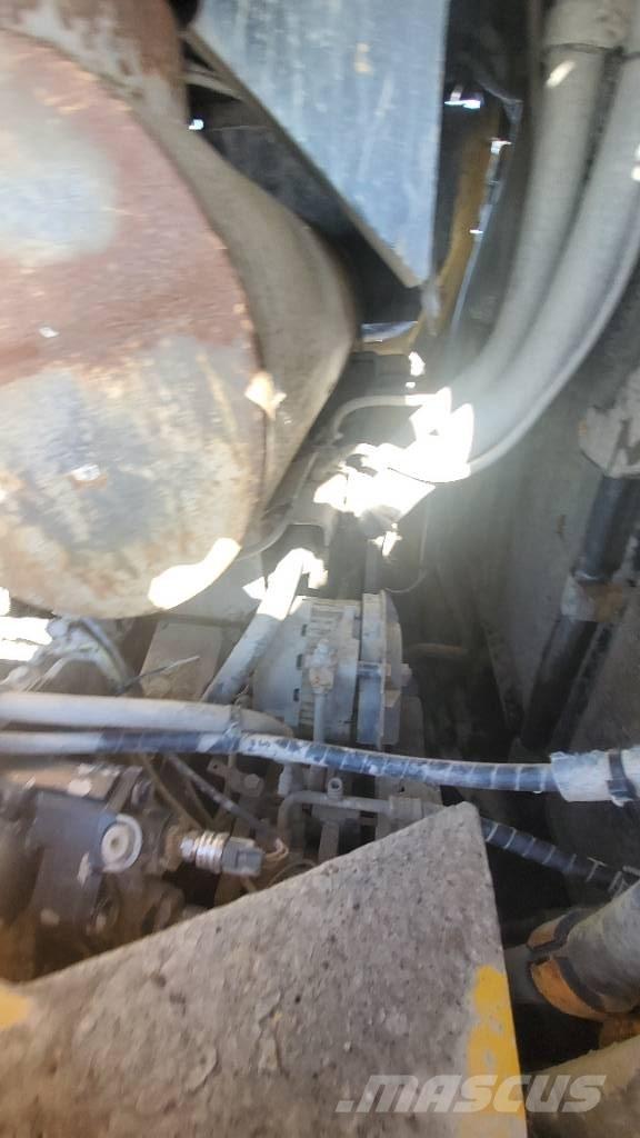 Komatsu D 475 A-5 Vikšriniai buldozeriai