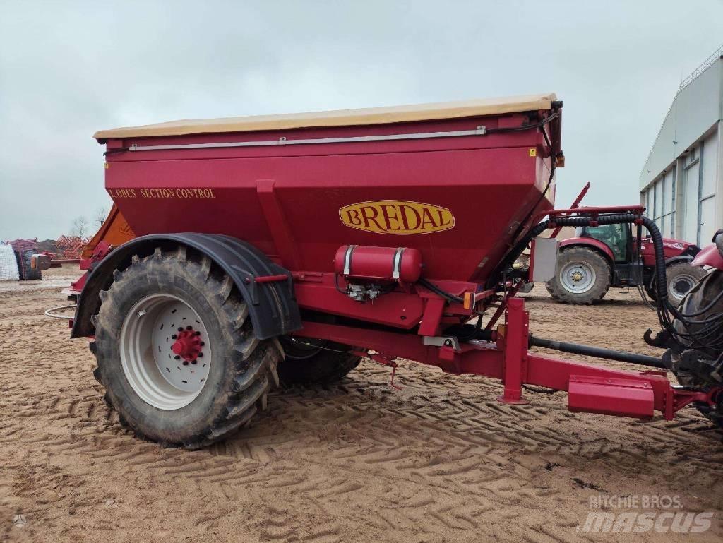 Bredal F10 Mineralinių trąšų barstytuvai