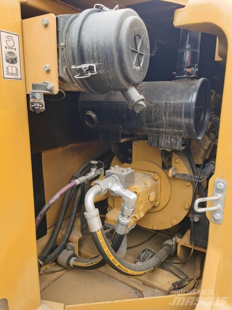 CAT 307 E Vikšriniai ekskavatoriai