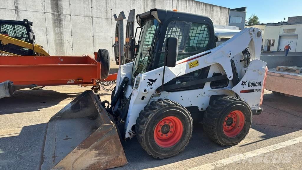 Bobcat S 650 Krautuvai su šoniniu pasukimu