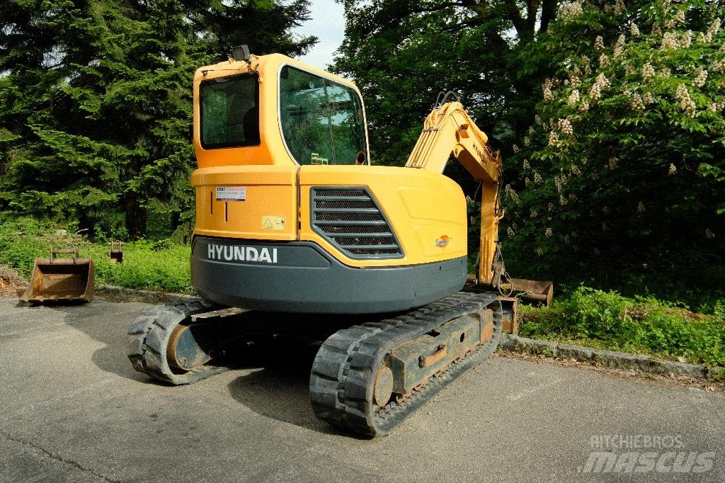 Hyundai R80CR-9 Vidutinės galios ekskavatoriai 7-12 t