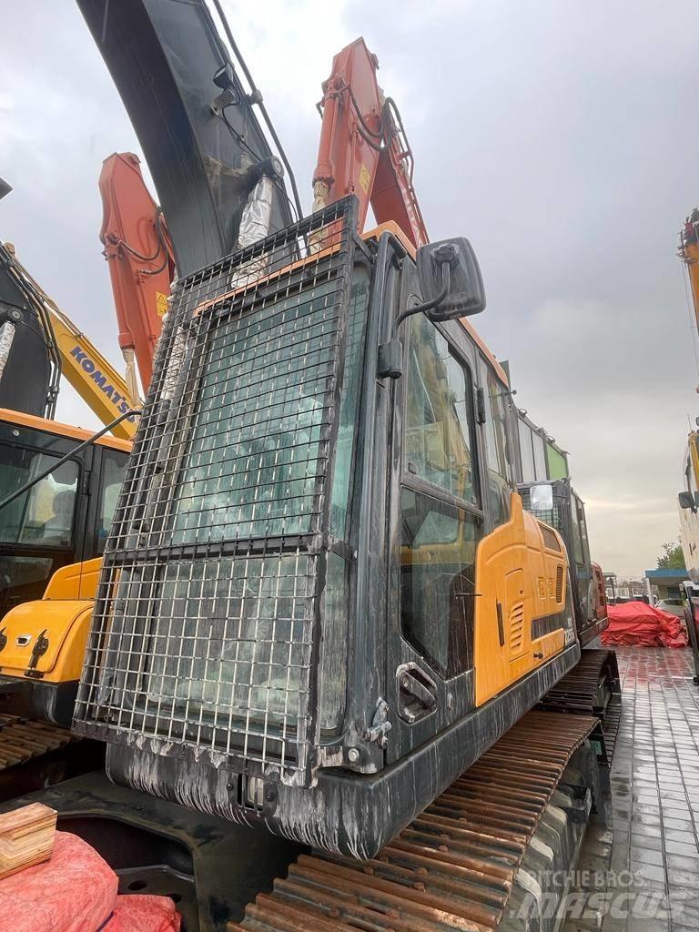Hyundai HX 225SL Vikšriniai ekskavatoriai