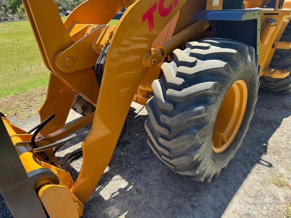 TCM E 820 Naudoti ratiniai krautuvai