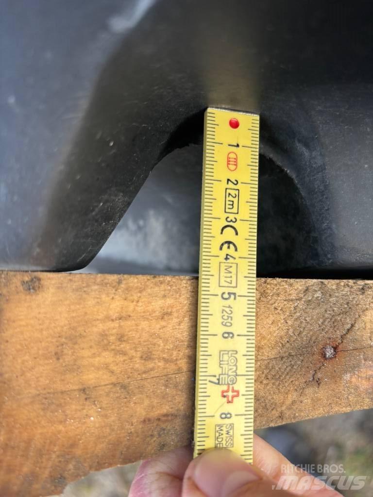 Trelleborg 650/60R34 Padangos, ratai ir ratlankiai