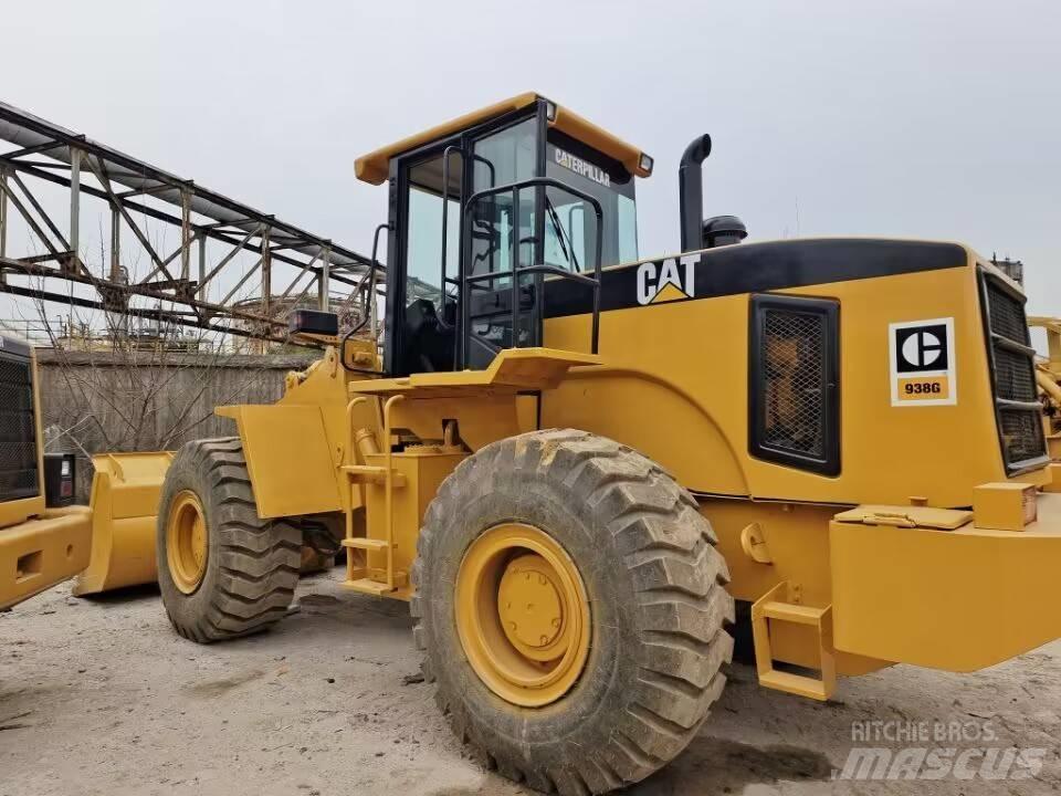 CAT 938 F Naudoti ratiniai krautuvai